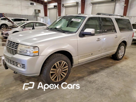 Lincoln Navigator 2011 - Image 1 of 13