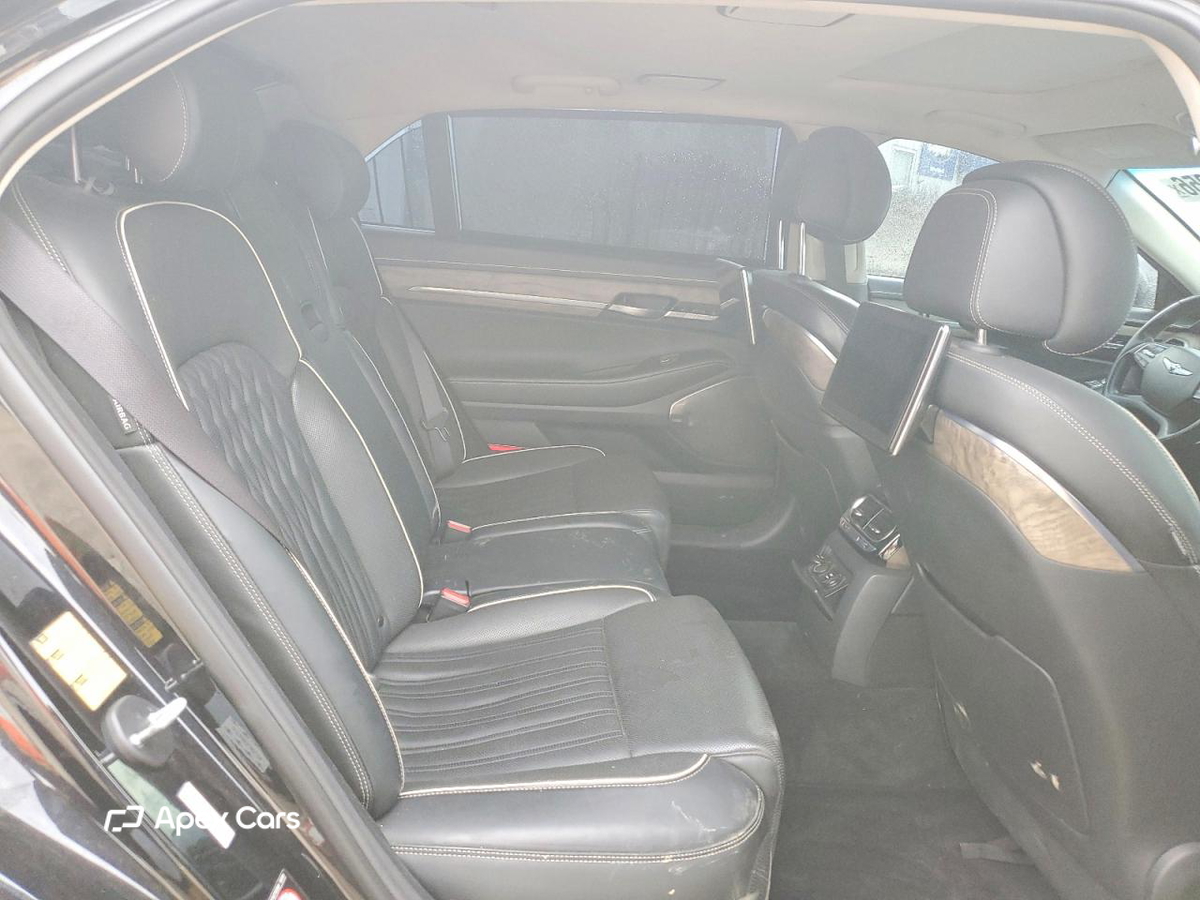 Genesis G90 2020