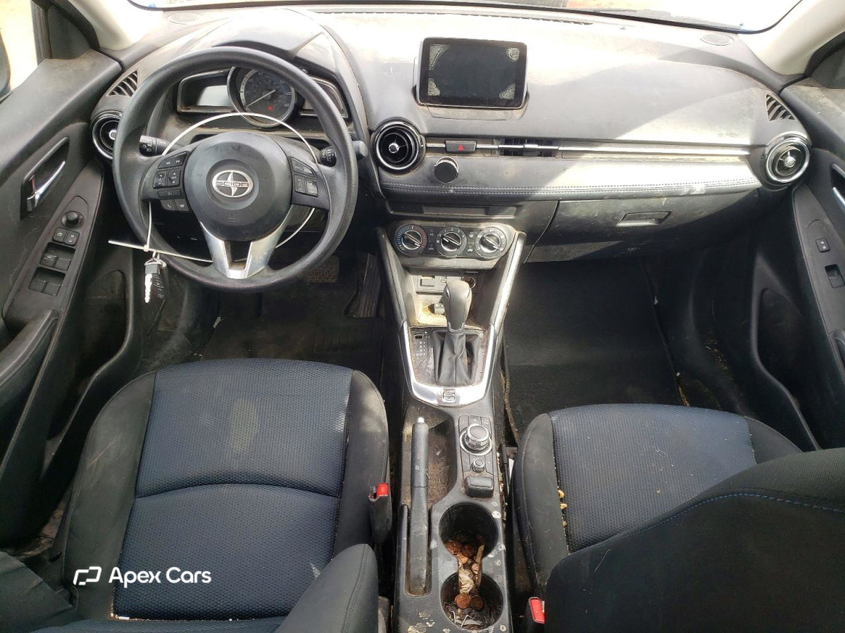 Scion iA 2016
