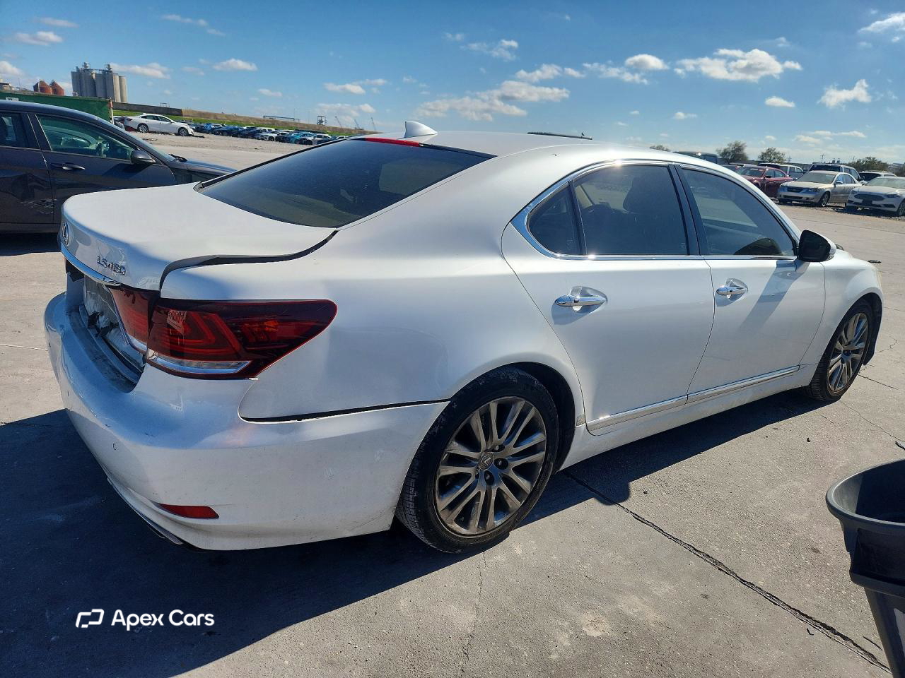 Lexus LS 2015