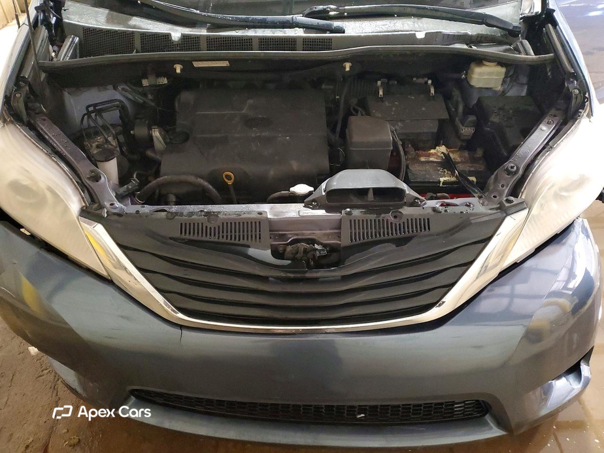 Toyota Sienna 2014