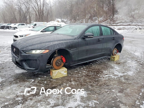 Jaguar XE 2020 - Image 1 of 12