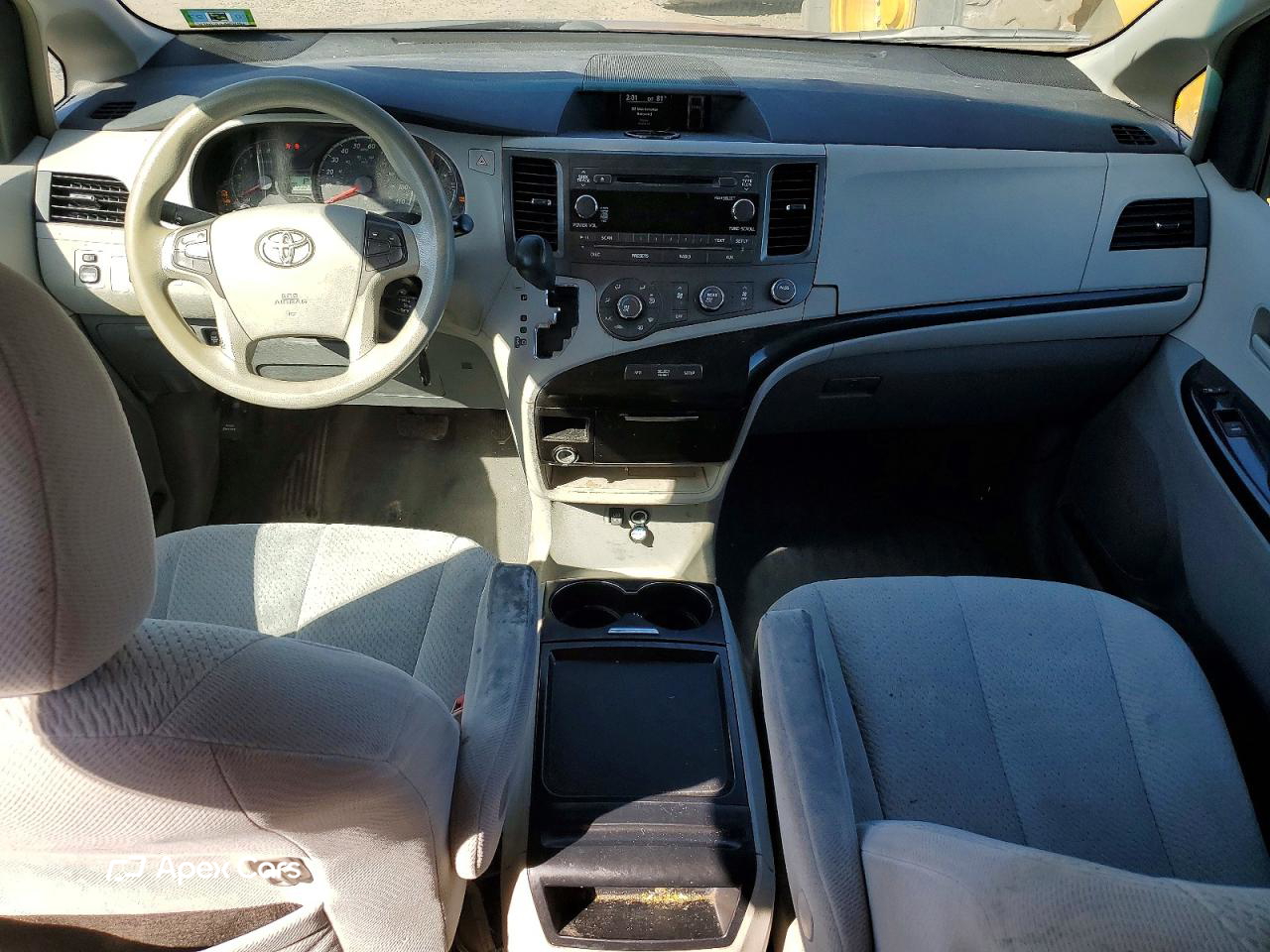 Toyota Sienna 2011