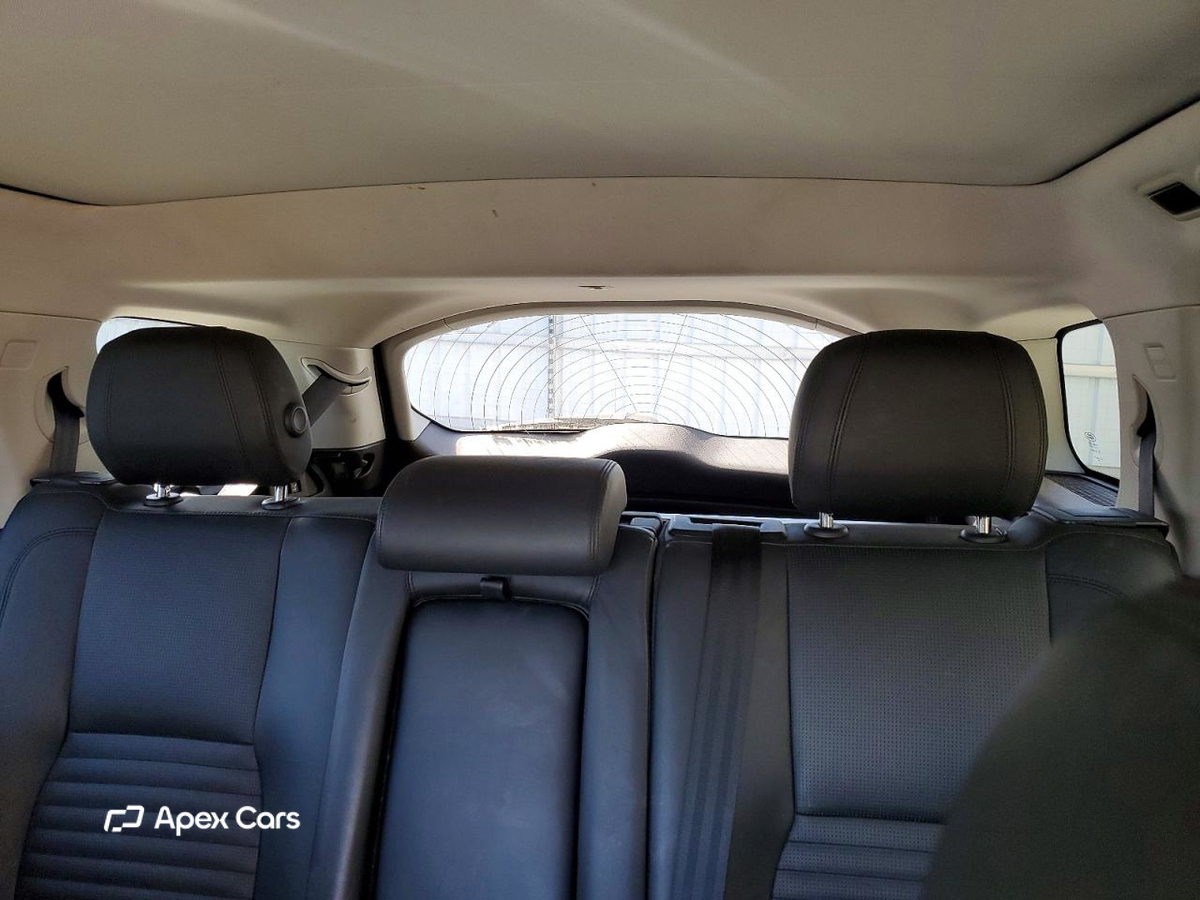 Land Rover Discovery 2015