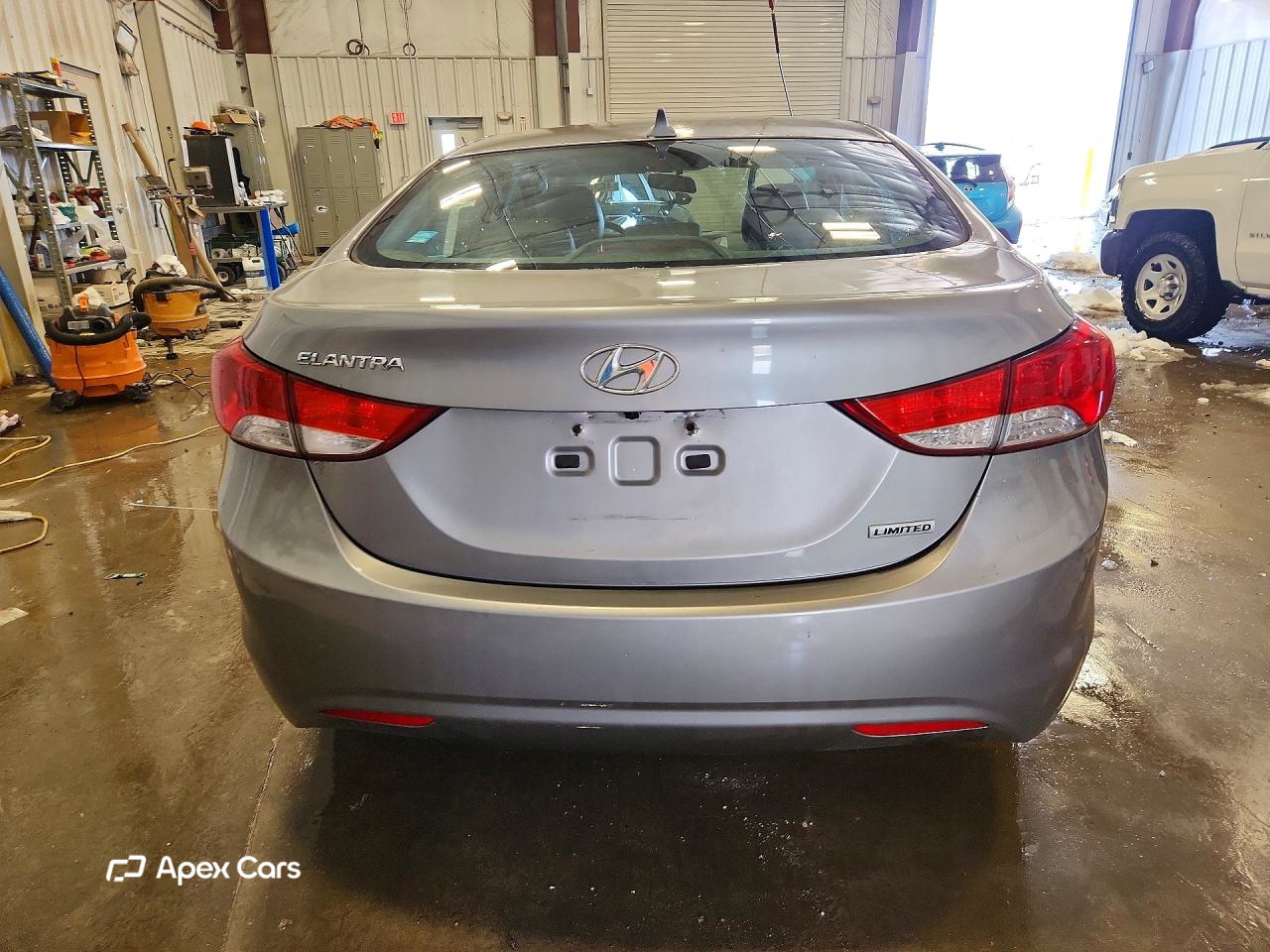 Hyundai Elantra 2012