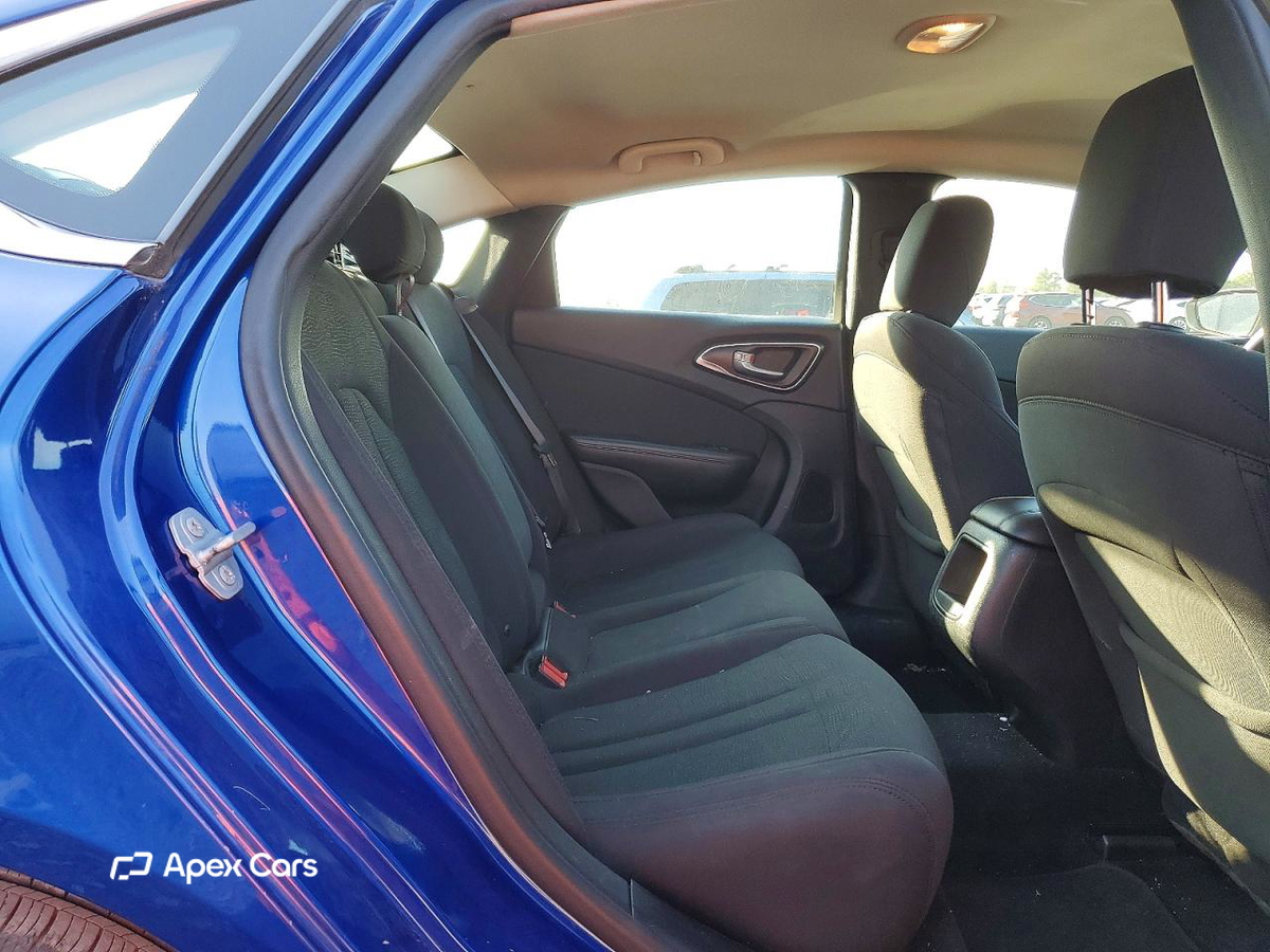 Chrysler 200 2015