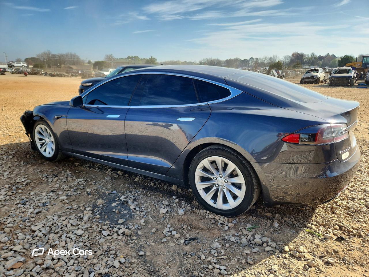 Tesla Model S 2017
