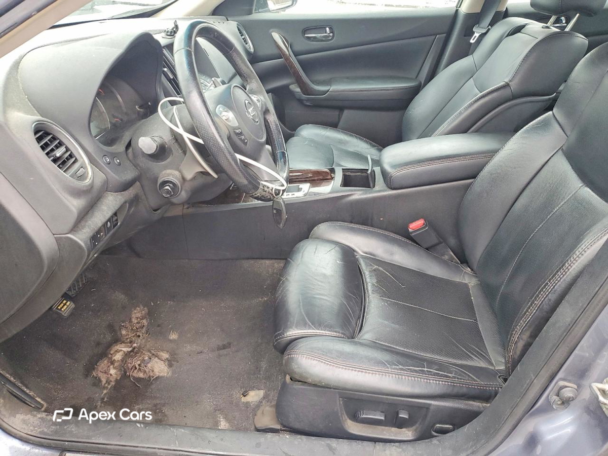 Nissan Maxima 2011