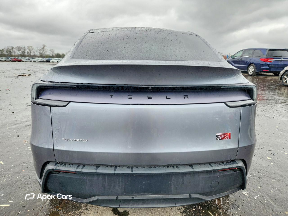 Tesla Model Y 2026