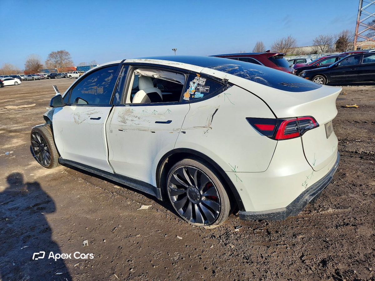 Tesla Model Y 2022