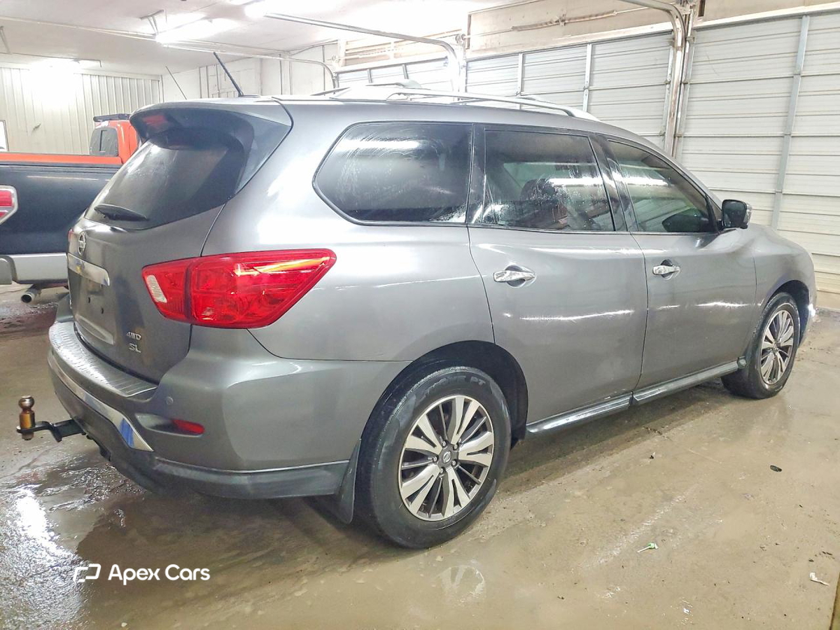 Nissan Pathfinder 2017