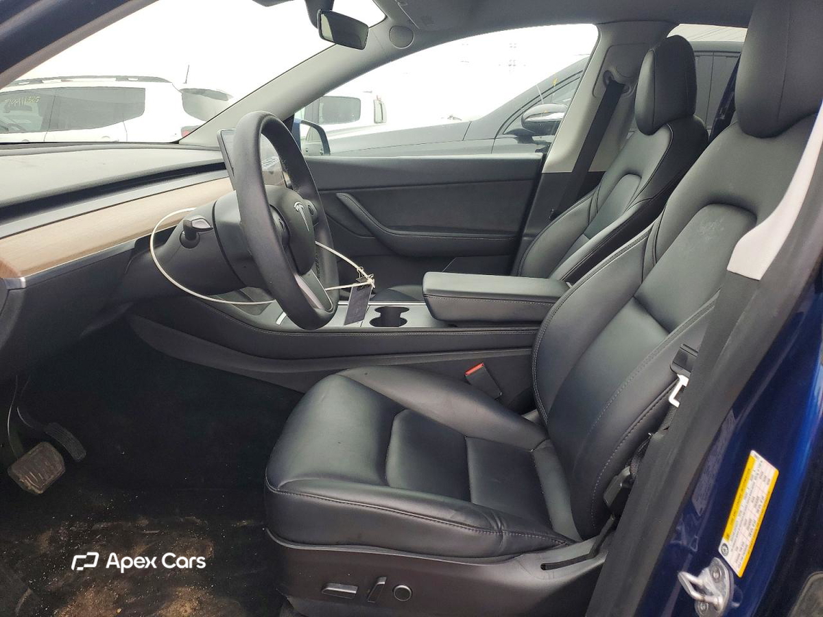 Tesla Model Y 2021