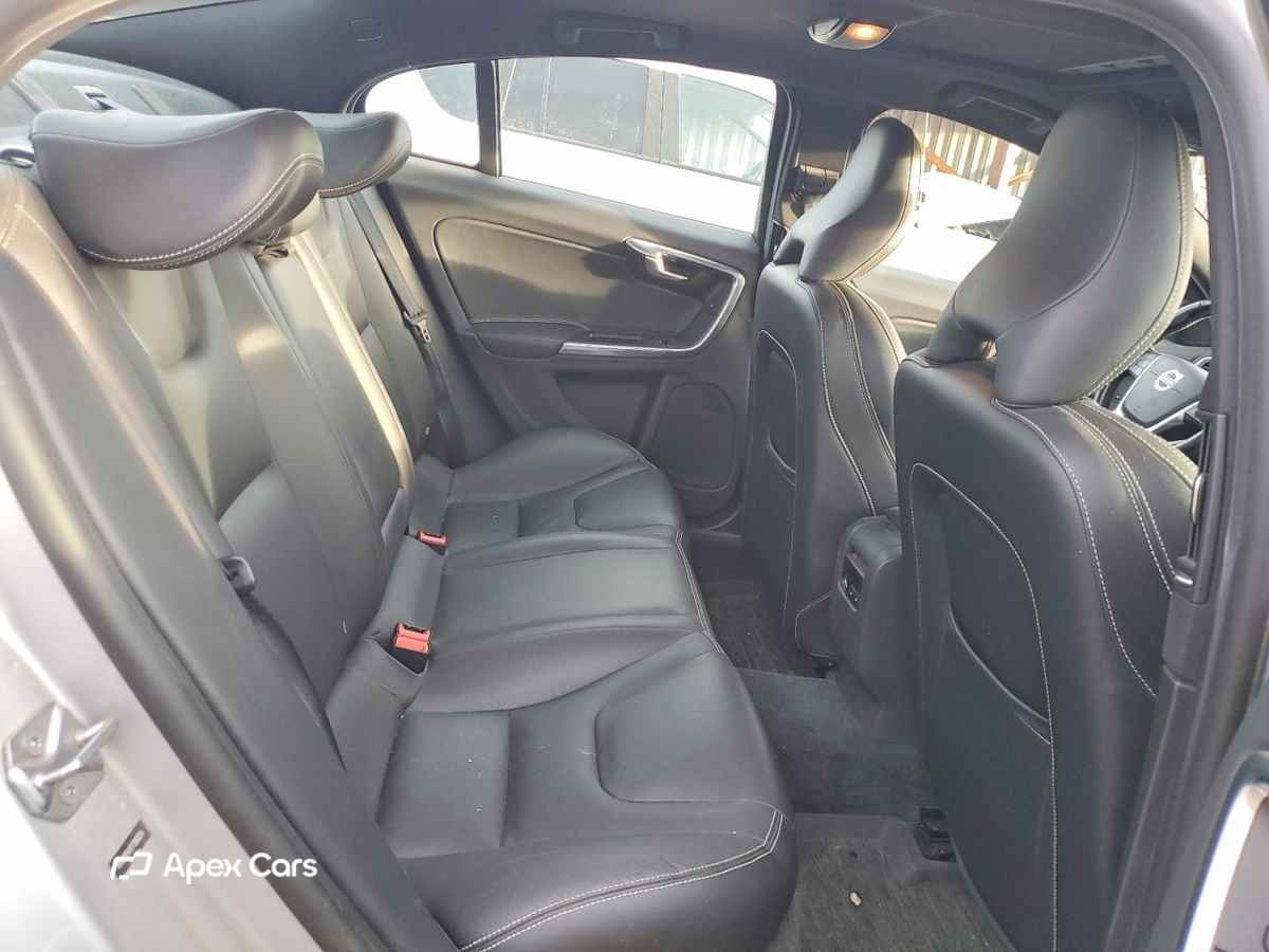 Volvo S60 2015