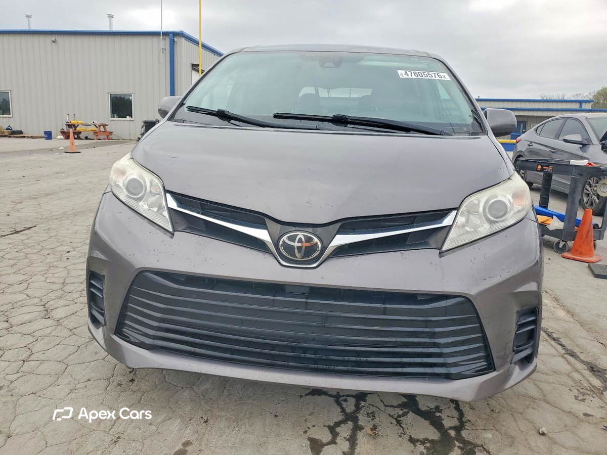 Toyota Sienna 2018