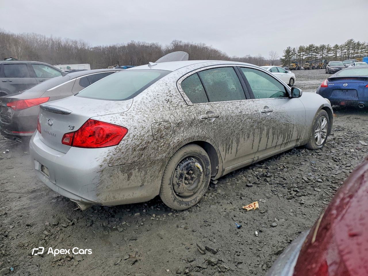 Infiniti G 2010