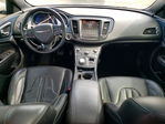 Chrysler 200 2016