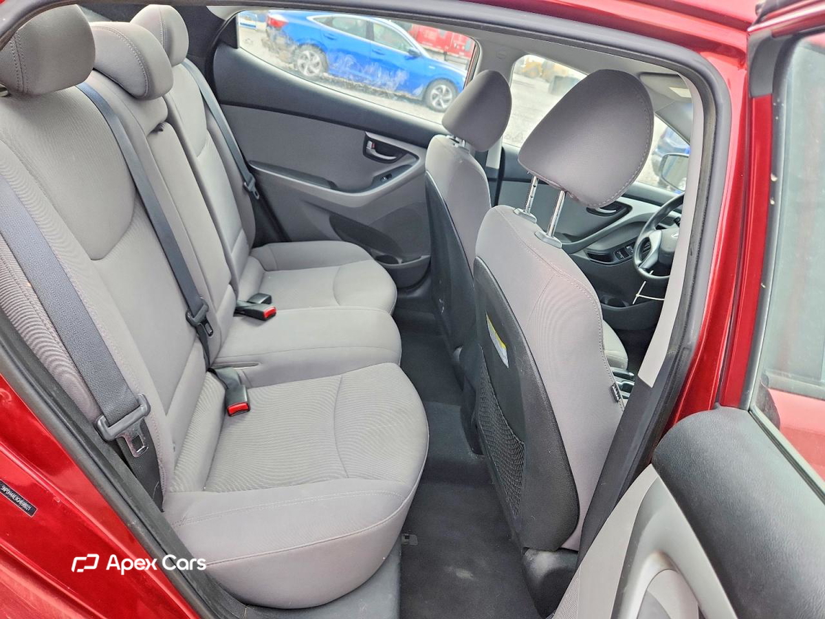 Hyundai Elantra 2016