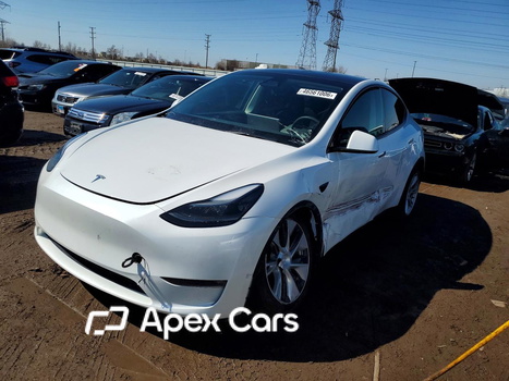 Tesla Model Y 2023 - Image 1 of 5