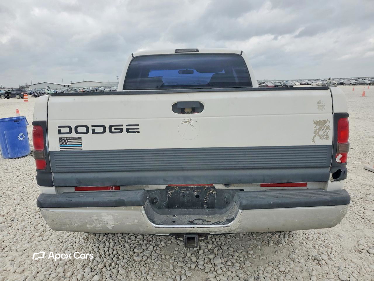 Dodge RAM 2000