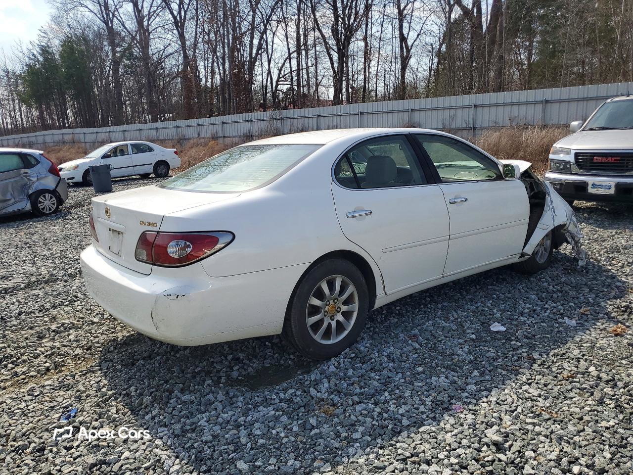 Lexus  2004