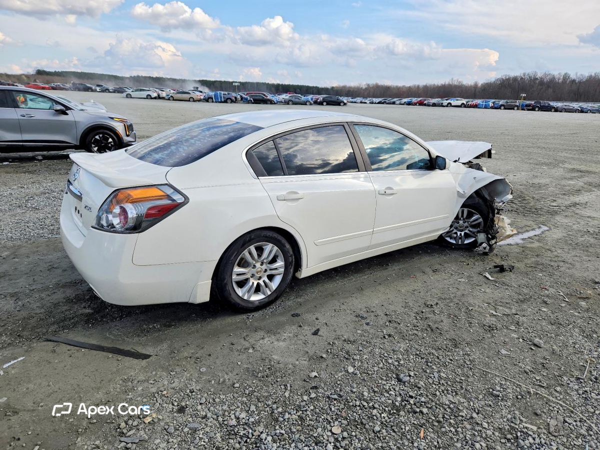 Nissan Altima 2012