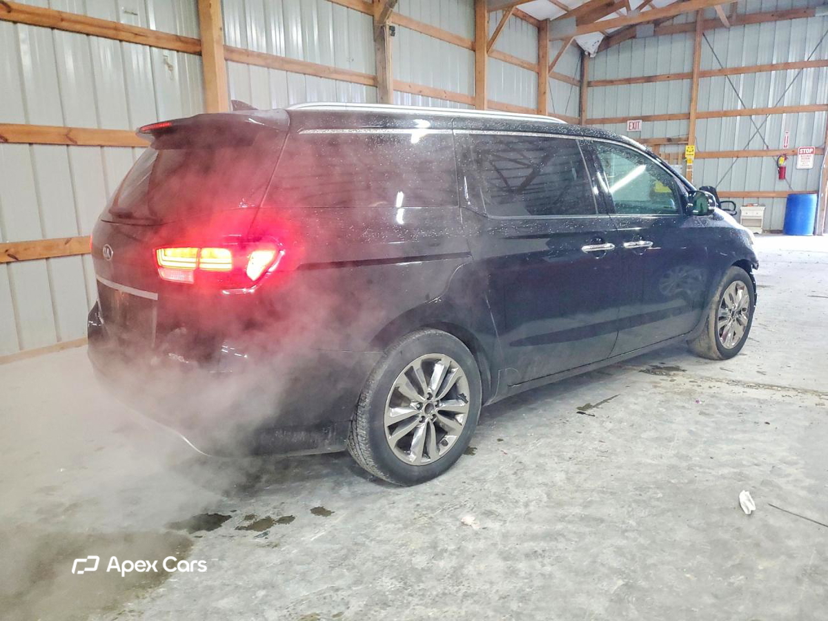 Kia Sedona 2015