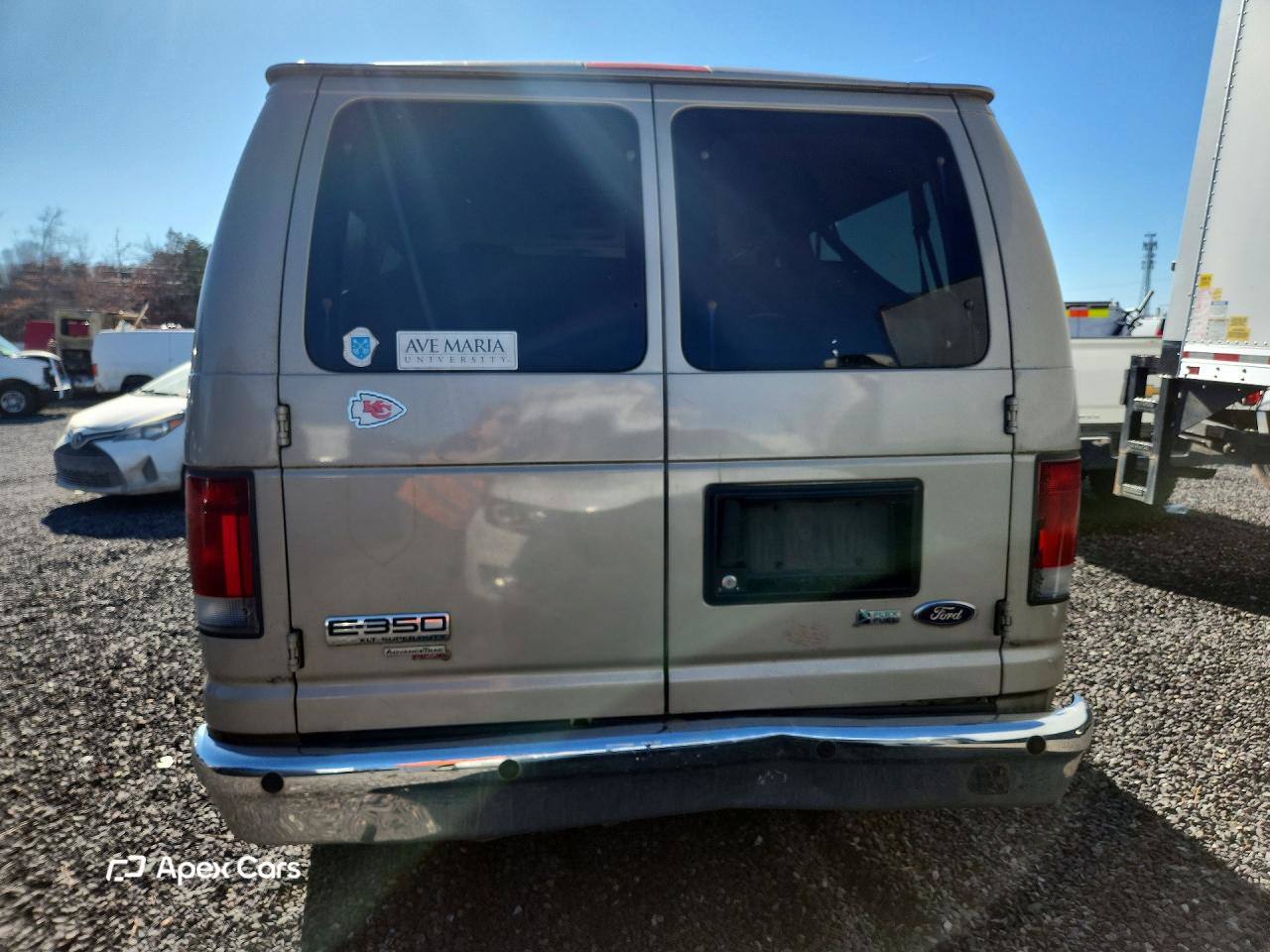 Ford Econoline 2011