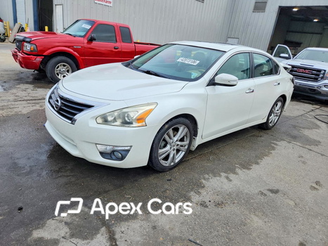 Nissan Altima 2015 - Image 1 of 13