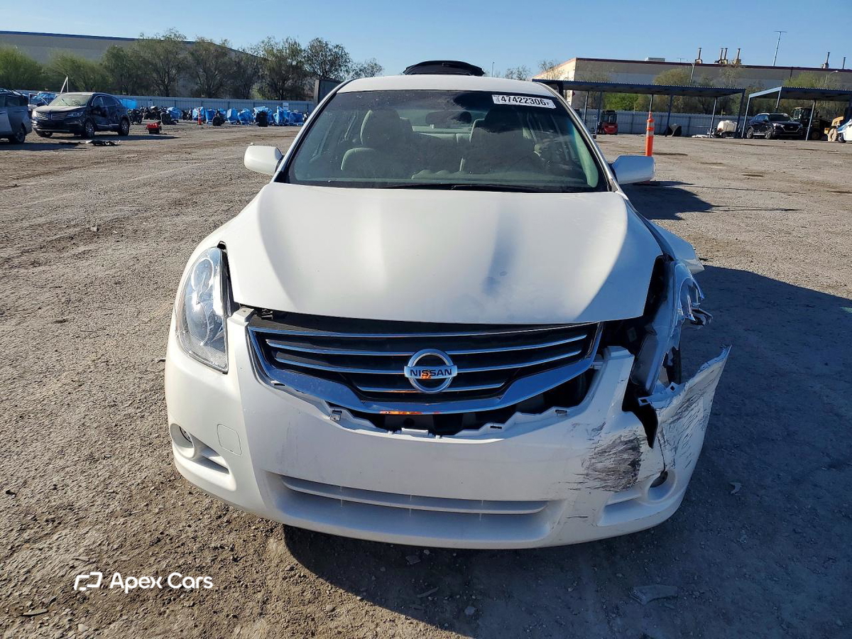 Nissan Altima 2011