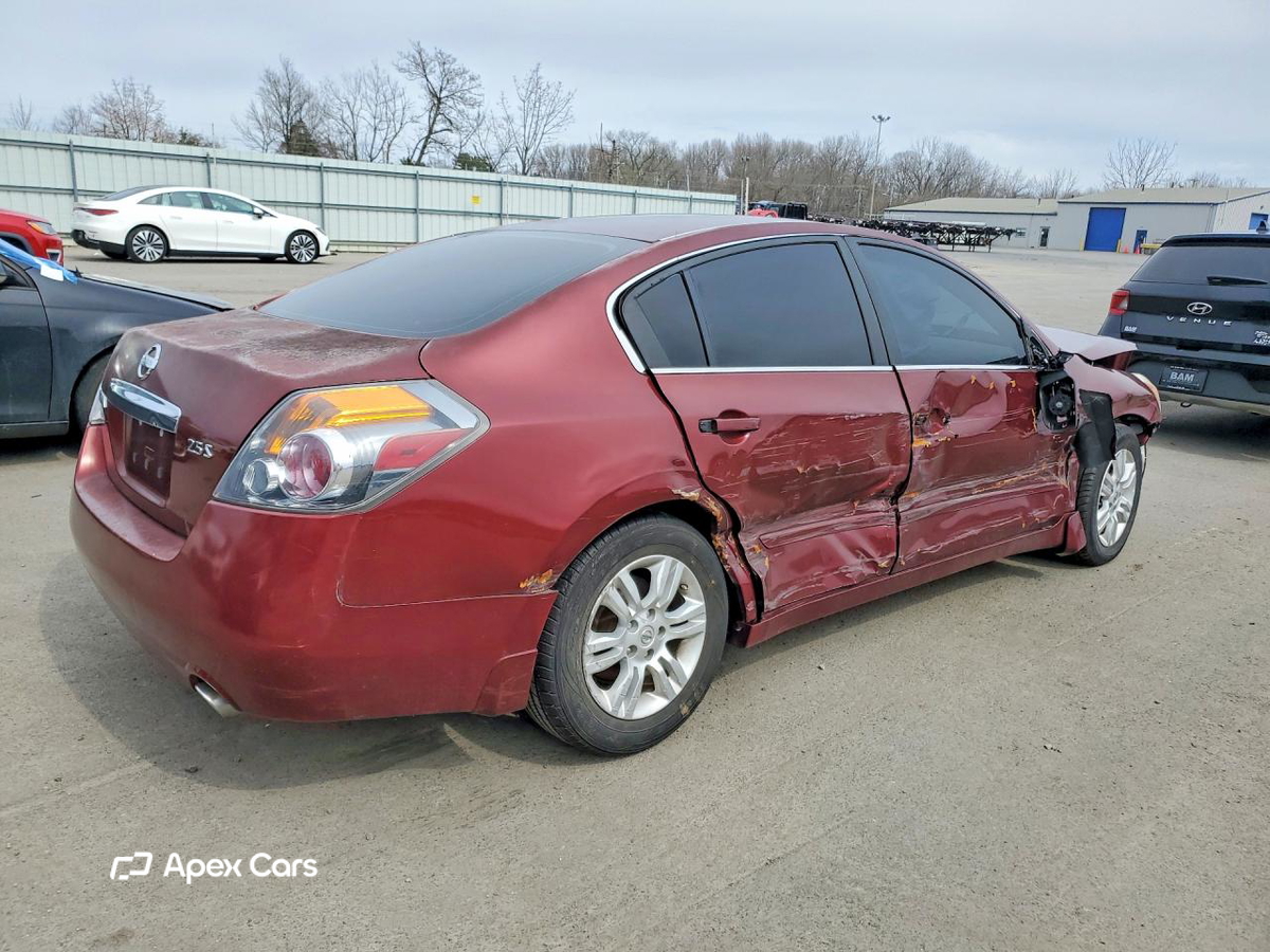 Nissan Altima 2010