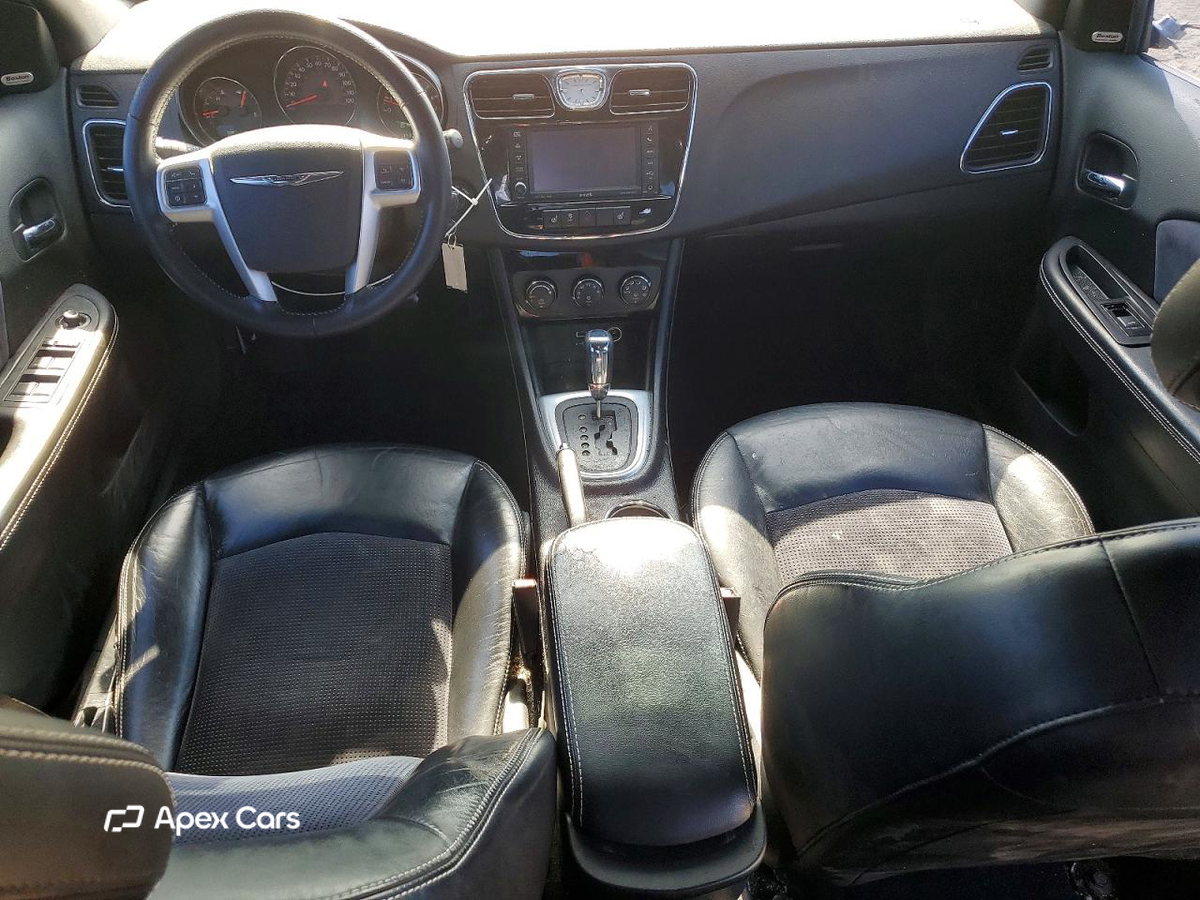 Chrysler 200 2012