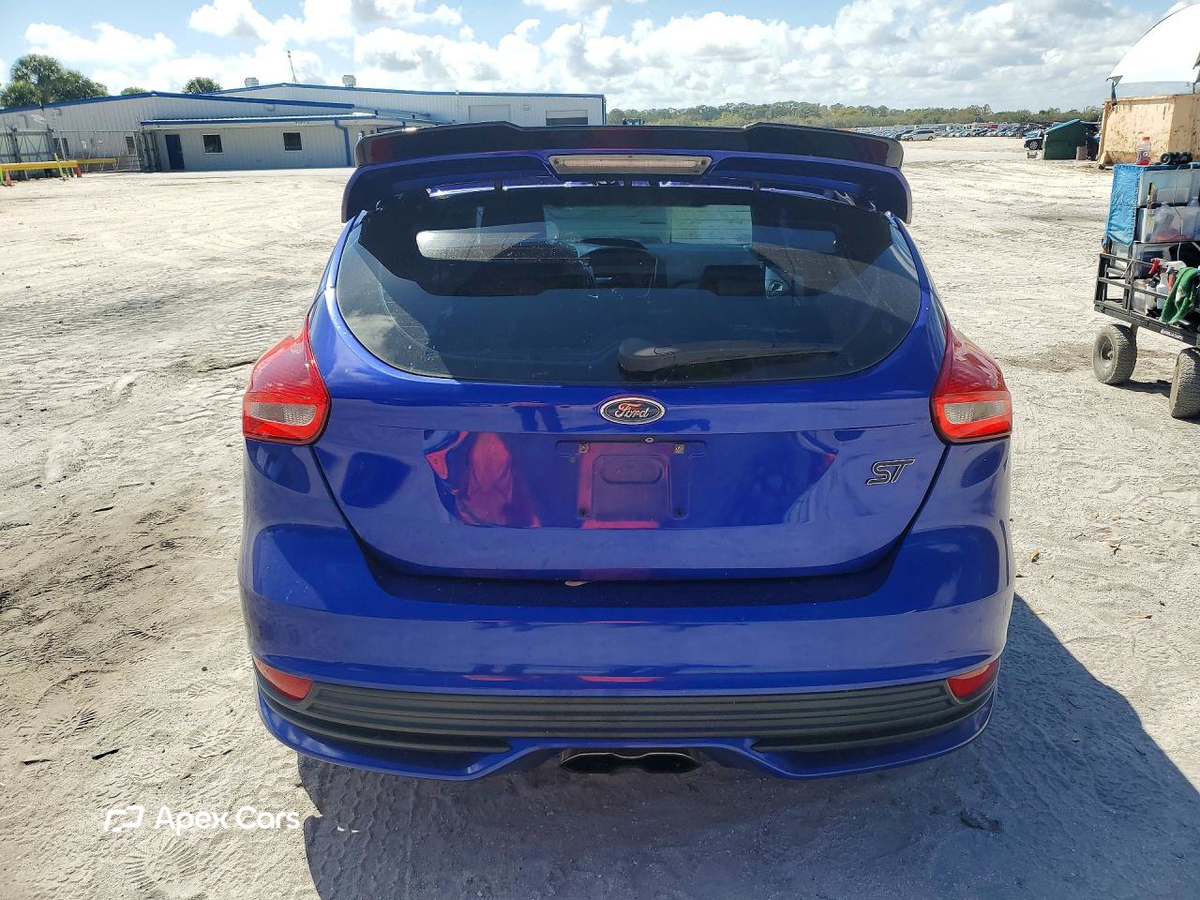 Ford Focus 2015