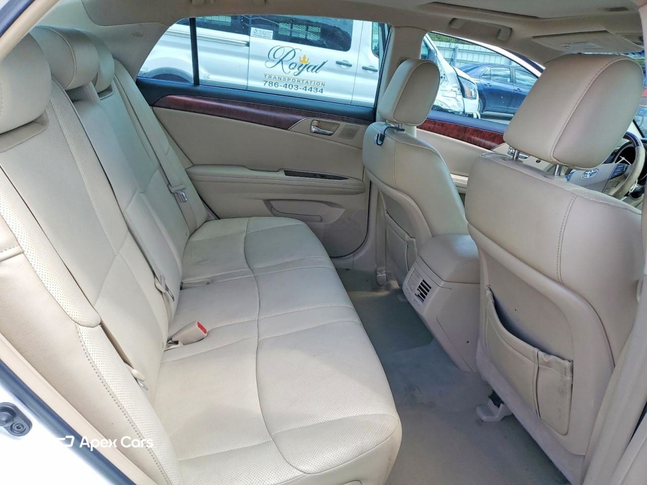 Toyota Avalon 2011