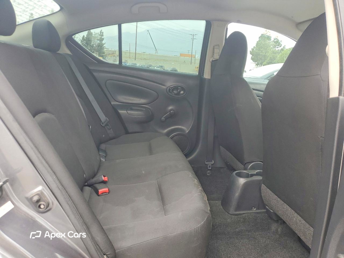 Nissan Versa 2017