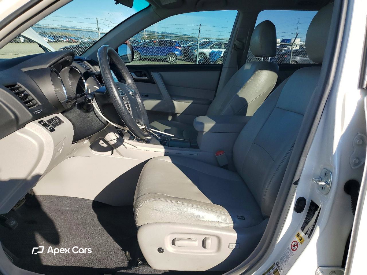 Toyota Highlander 2013