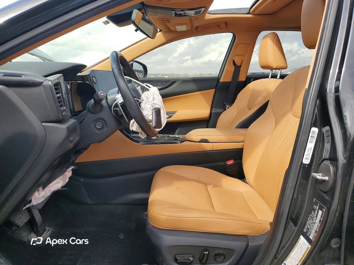 Lexus NX 2024