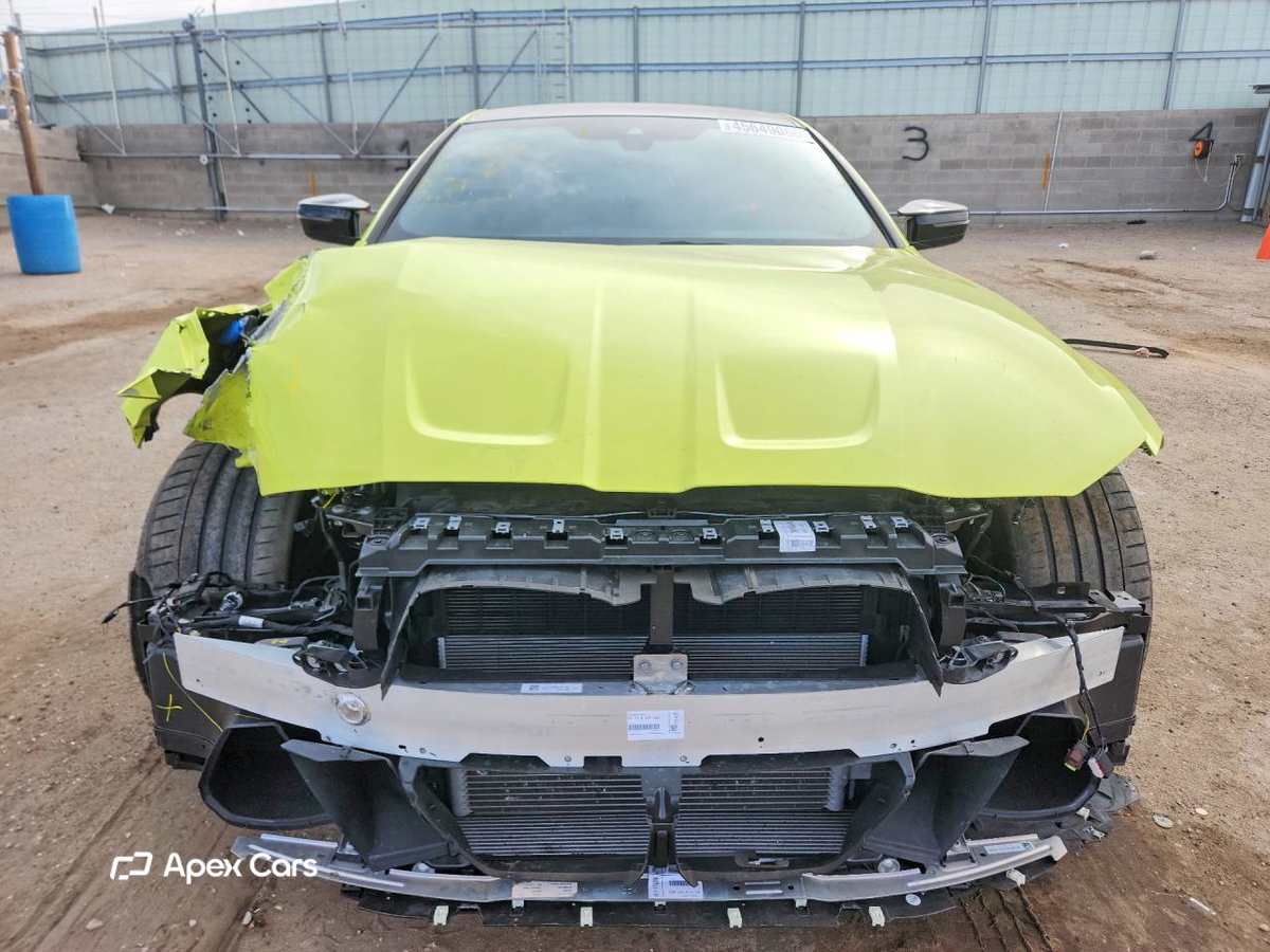 BMW M4 2025
