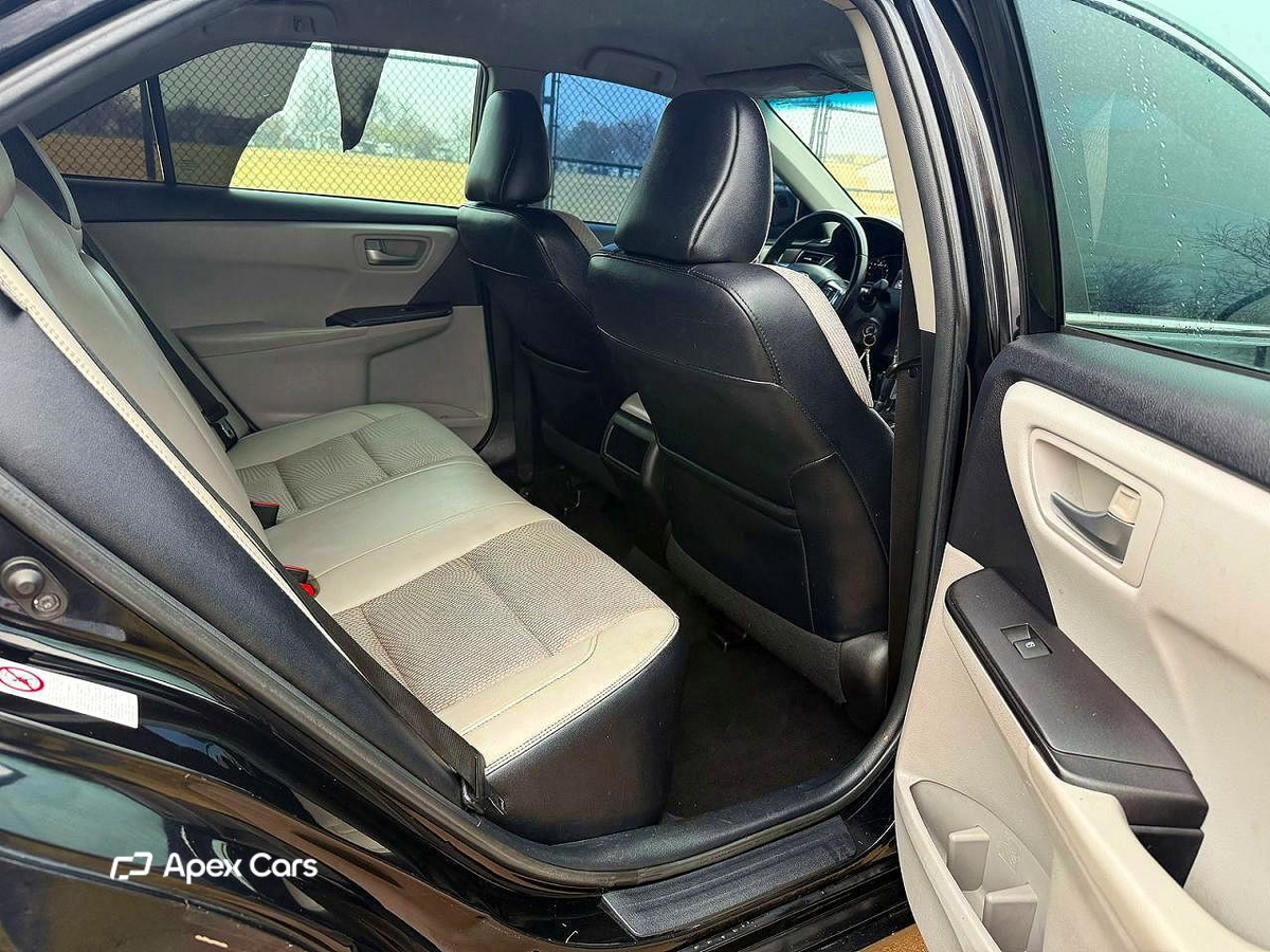 Toyota Camry 2016