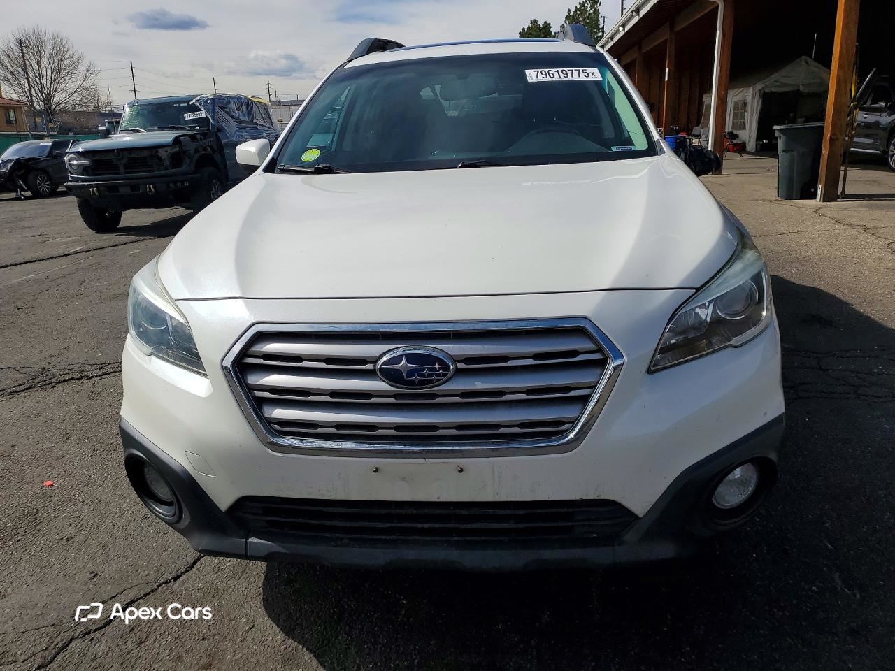 Subaru Outback 2015
