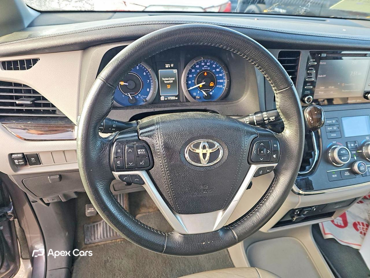 Toyota Sienna 2018