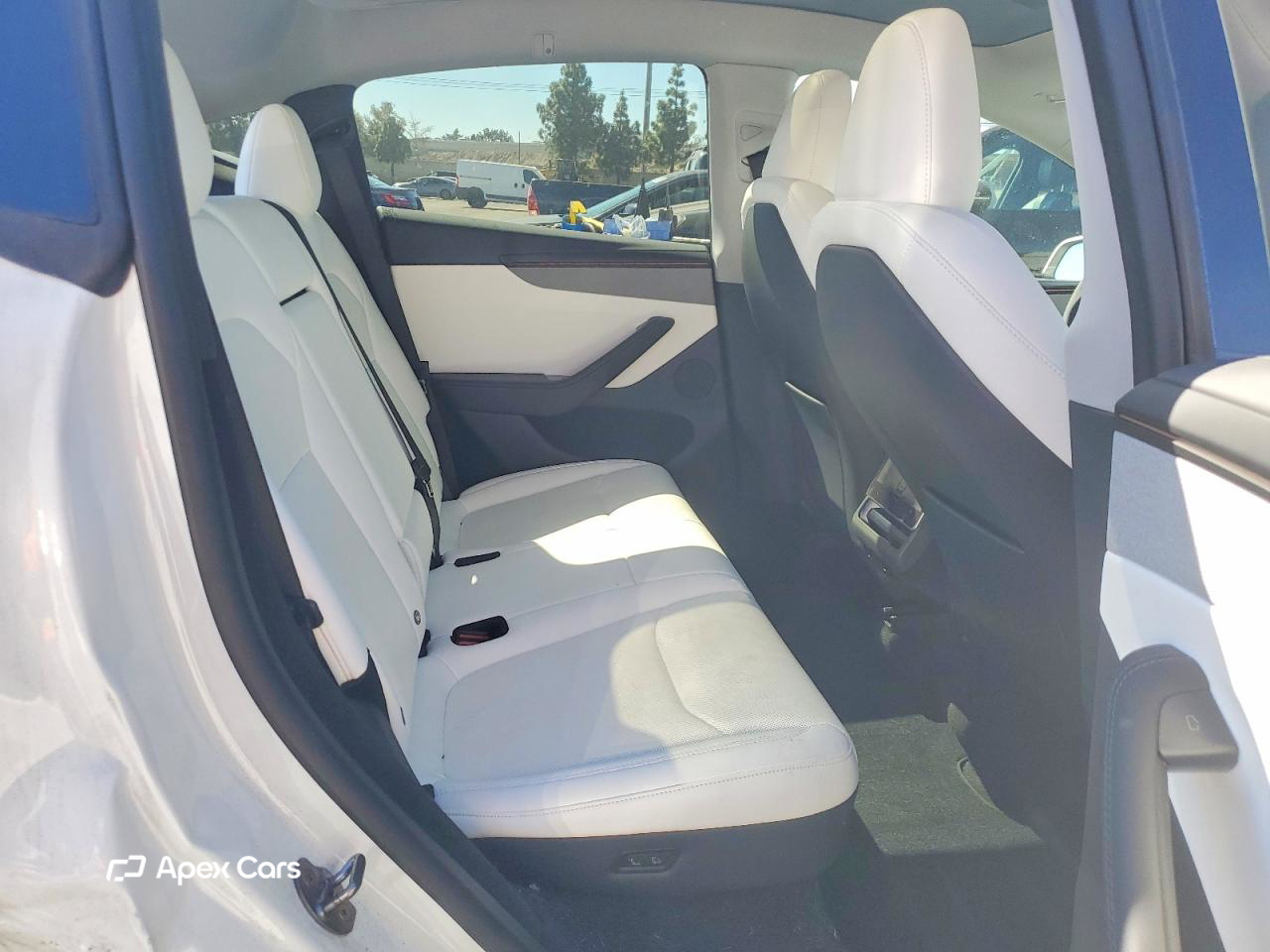 Tesla Model Y 2026