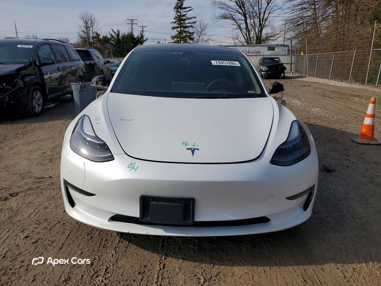 Tesla Model 3 2022