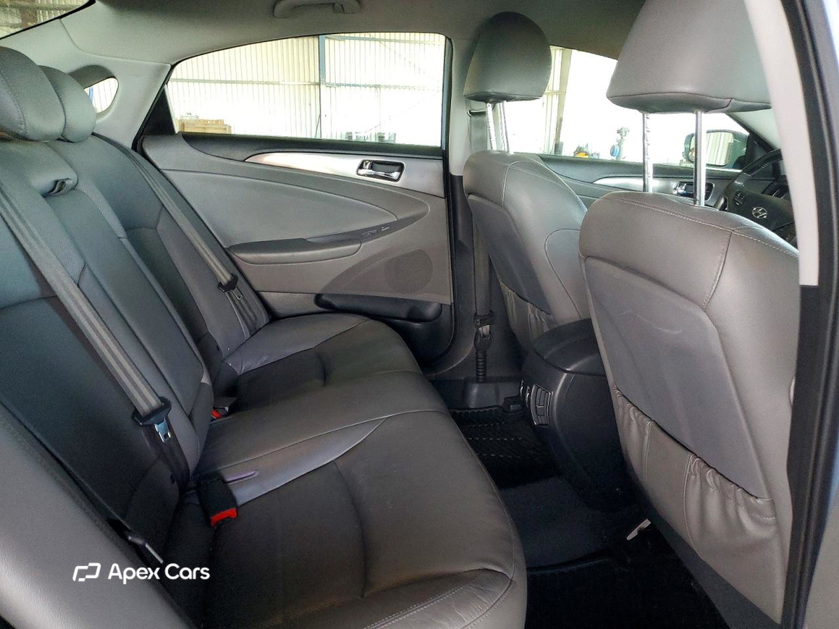 Hyundai Sonata 2012