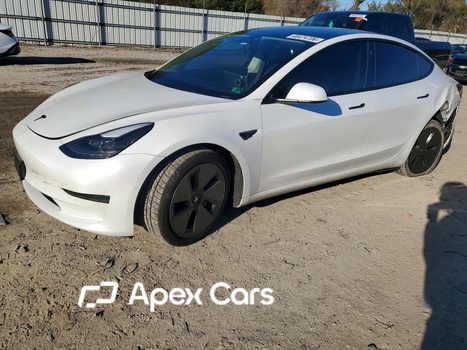 Tesla Model 3 2021 - Image 1 of 13