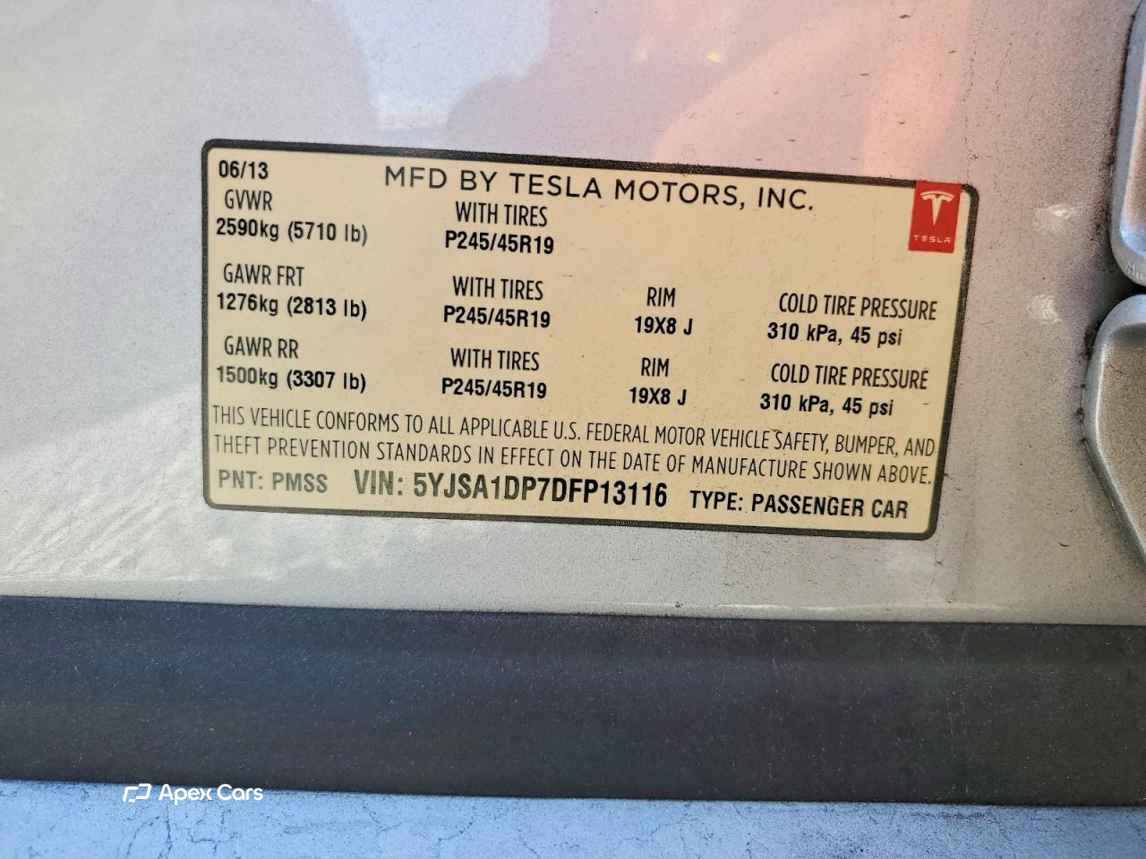Tesla Model S 2013