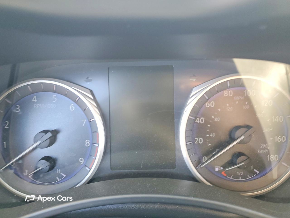 Infiniti Q50 2015