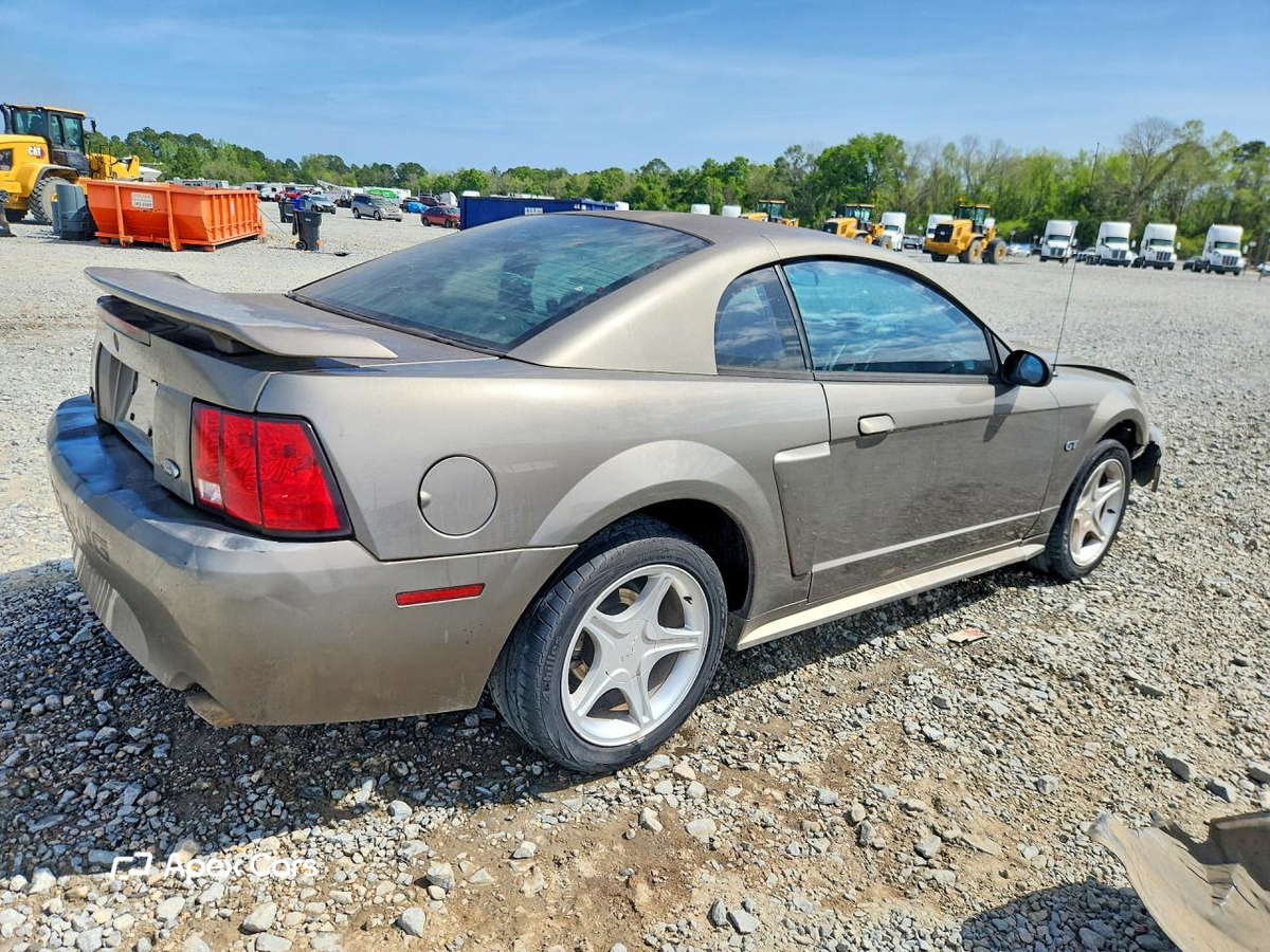 Ford Mustang 2001