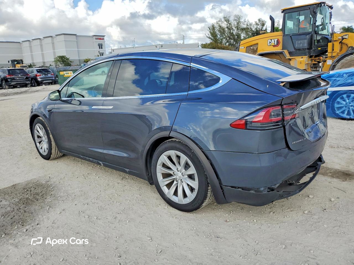 Tesla Model X 2017