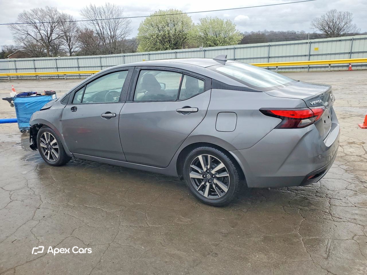 Nissan Versa 2021