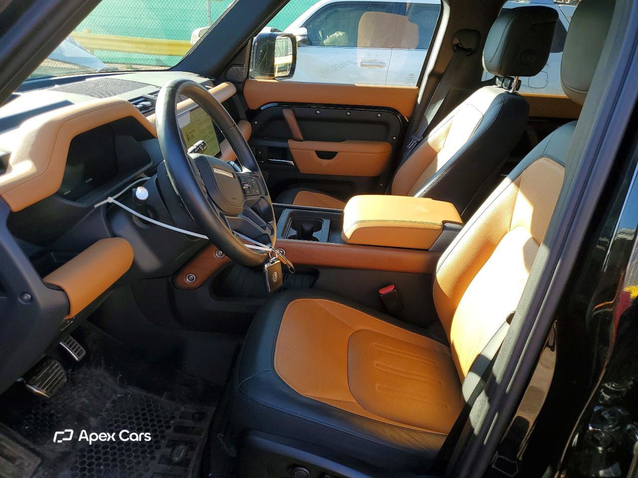 Land Rover Defender 2024